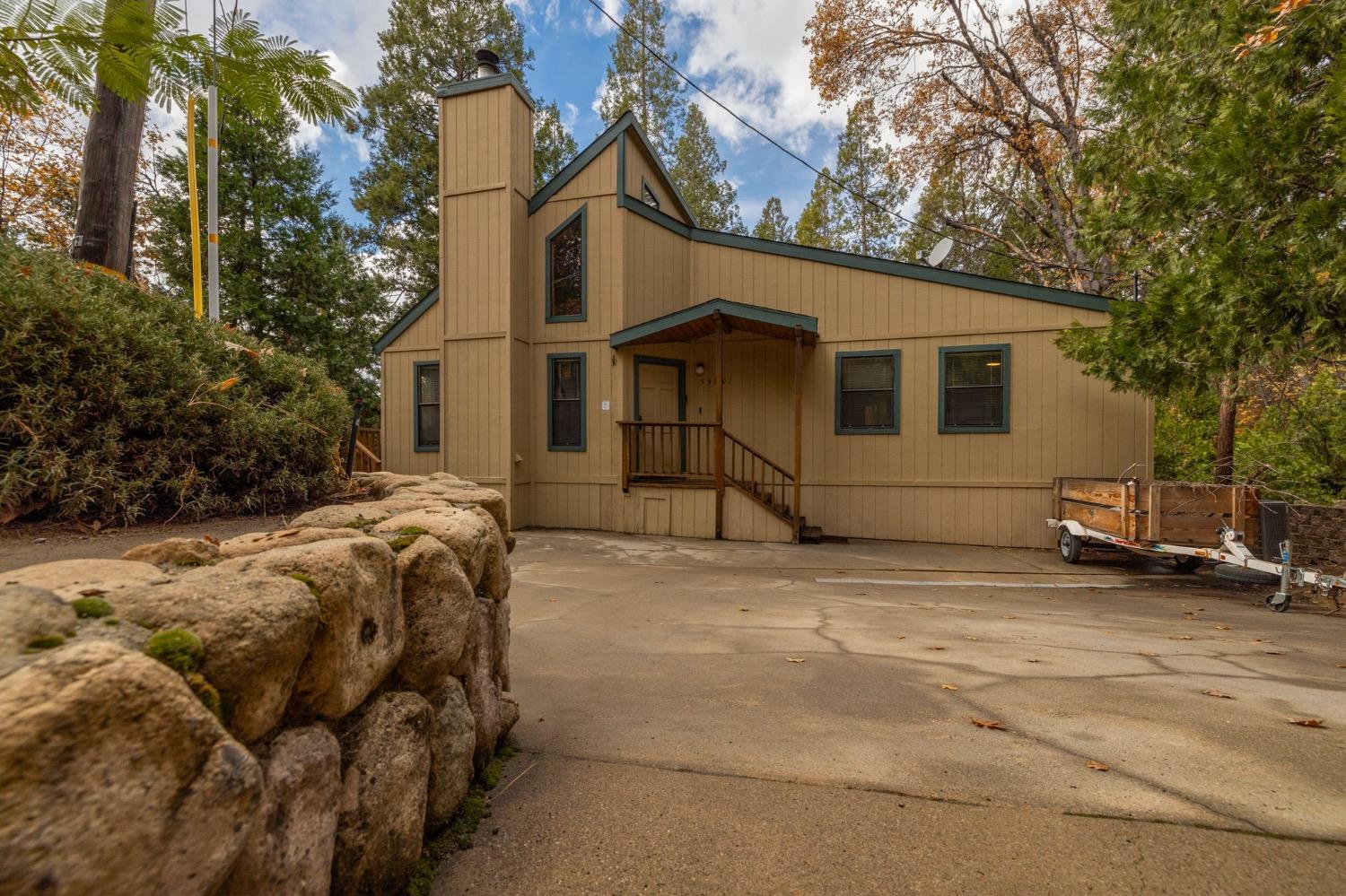 54801 Willow Cove Ln, Bass Lake, CA 93604