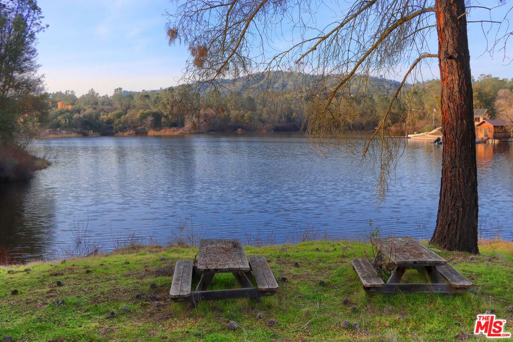 3 Blackhawk Drive, Coarsegold, CA 93614