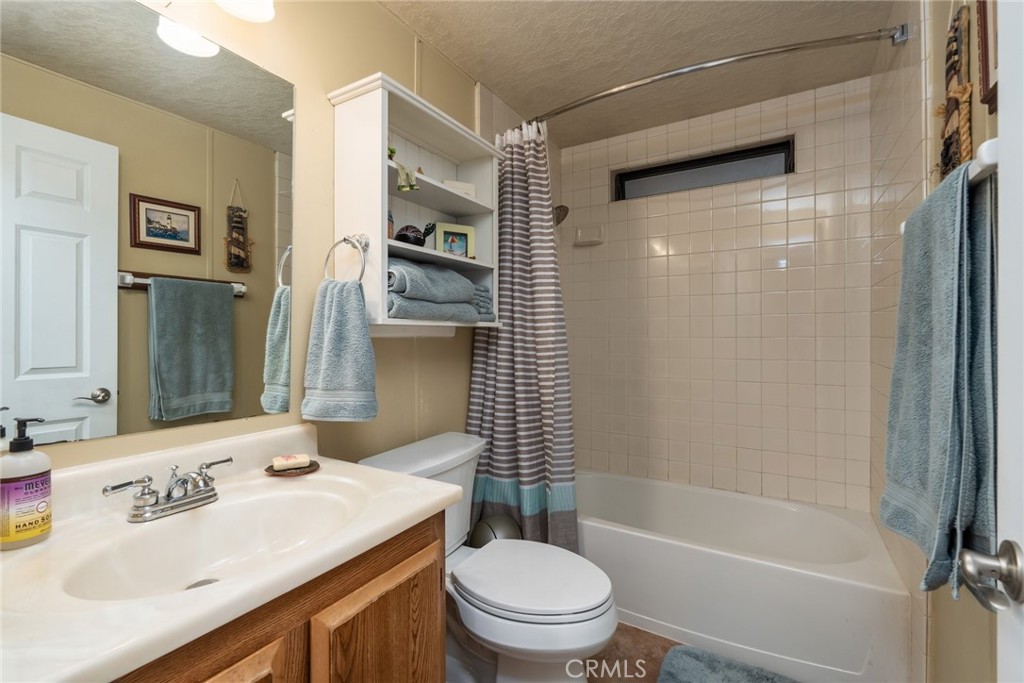 39737 Road 274 #63, Bass Lake, CA 93604