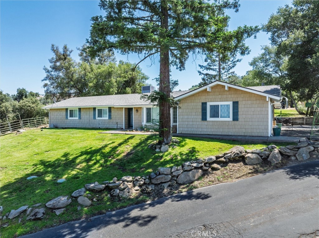 36515 Wells Rd, Coarsegold, CA 93614