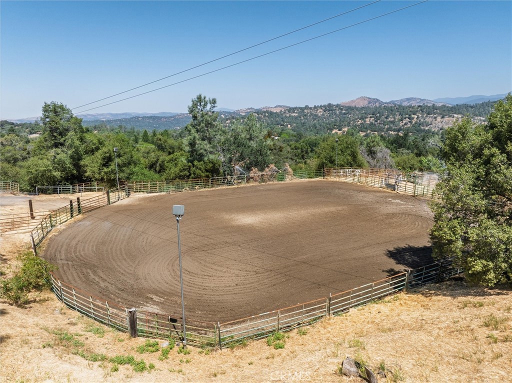 36515 Wells Rd, Coarsegold, CA 93614