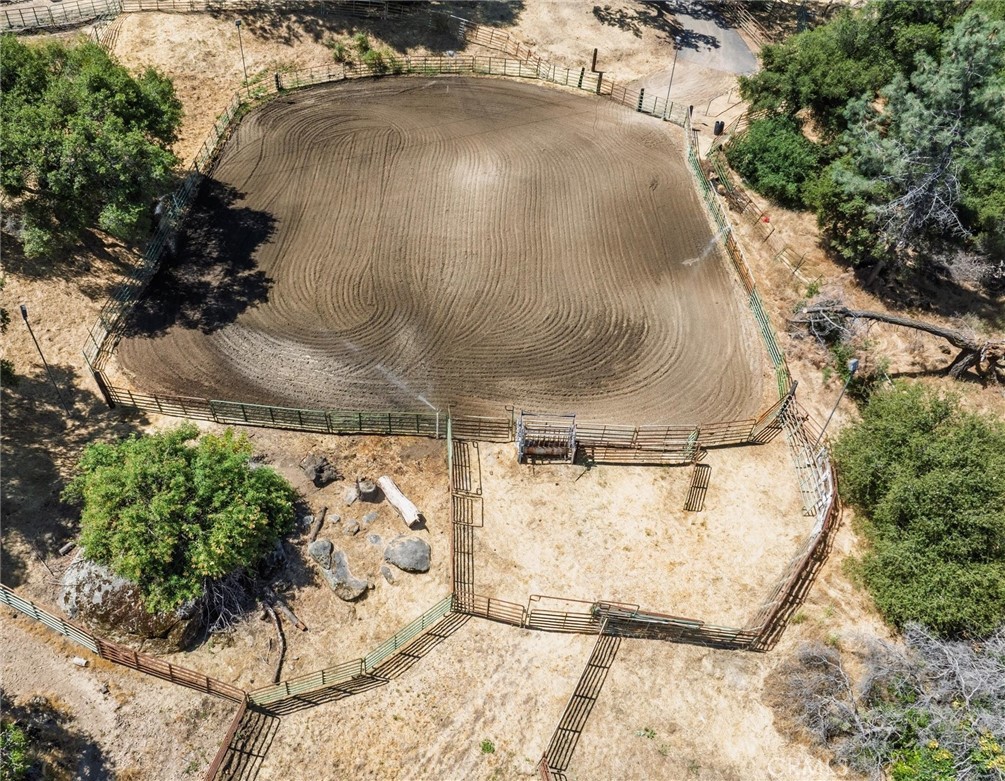 36515 Wells Rd, Coarsegold, CA 93614