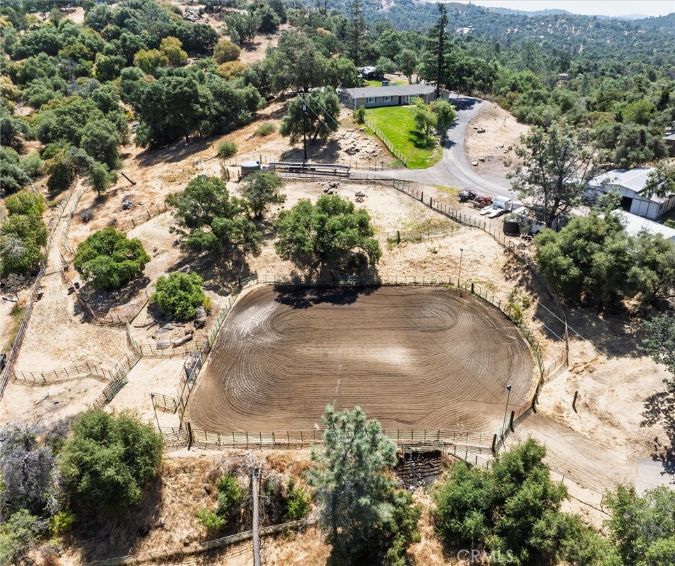 36515 Wells Rd, Coarsegold, CA 93614