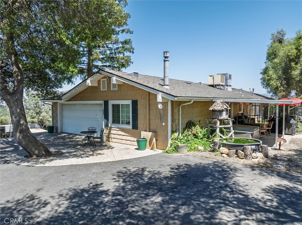 36515 Wells Rd, Coarsegold, CA 93614