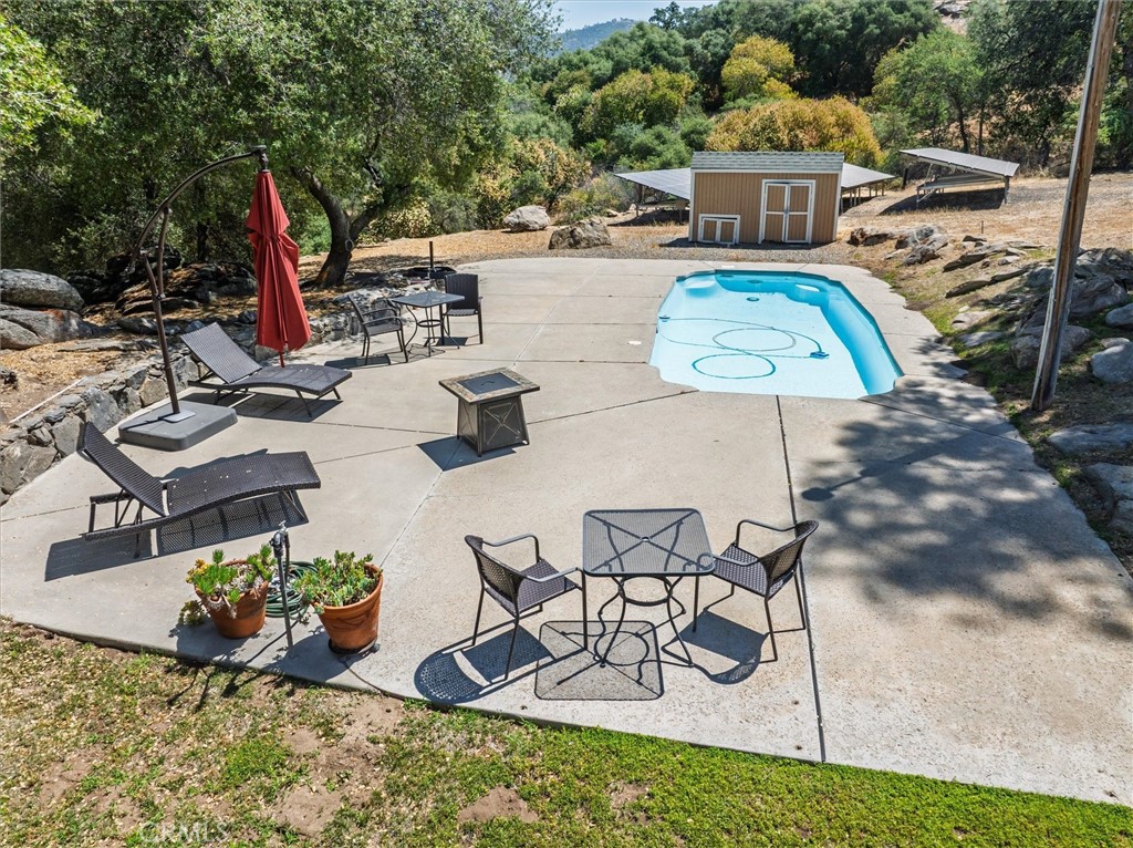 36515 Wells Rd, Coarsegold, CA 93614