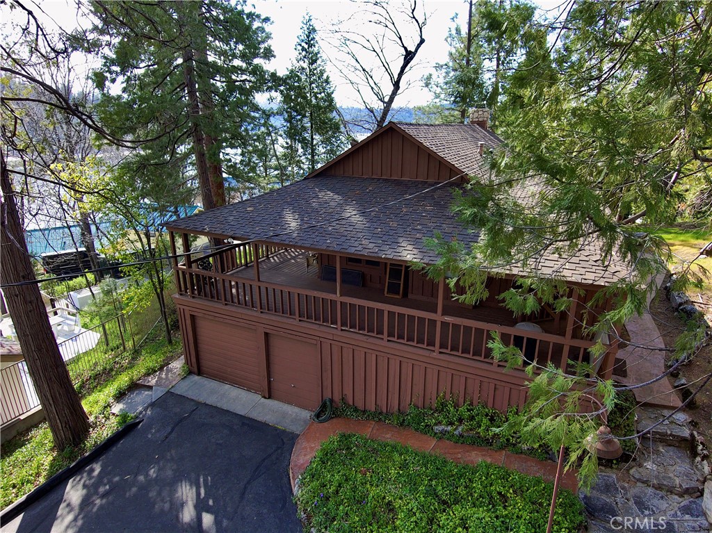 39121 Lake Dr, Bass Lake, CA 93604