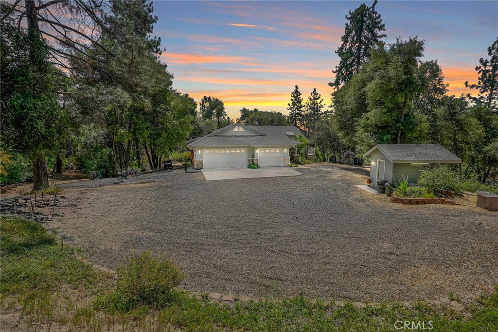 44550 Windsong Way, Ahwahnee, CA 93601