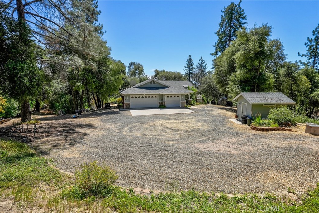 44550 Windsong Way, Ahwahnee, CA 93601