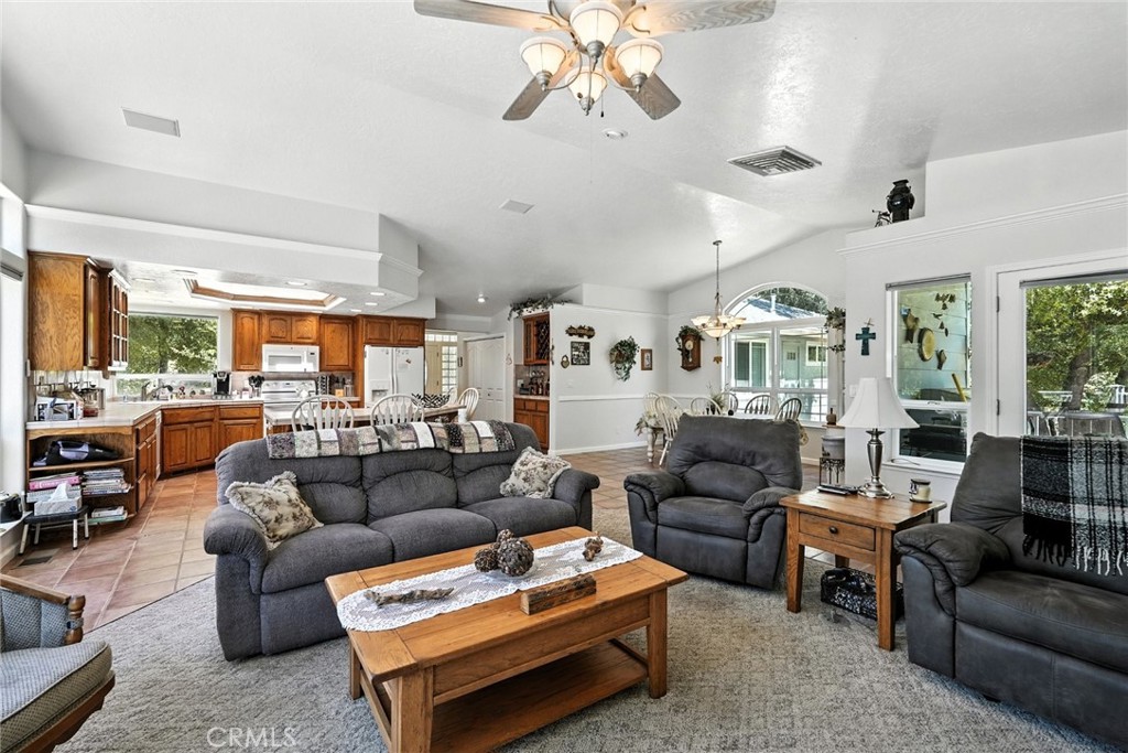44550 Windsong Way, Ahwahnee, CA 93601