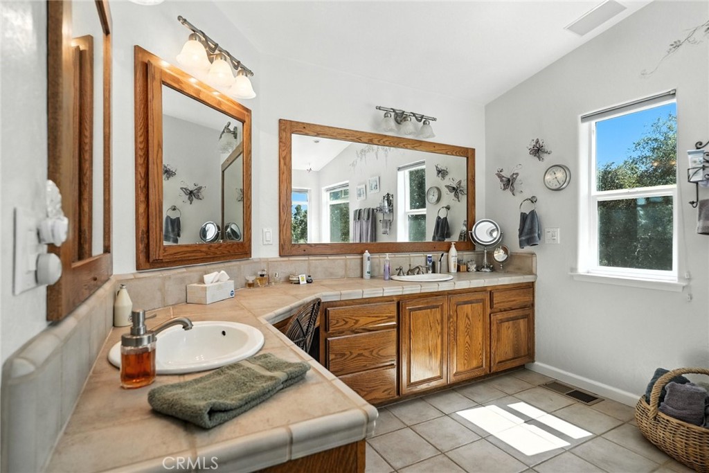 44550 Windsong Way, Ahwahnee, CA 93601