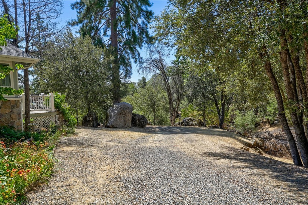 44550 Windsong Way, Ahwahnee, CA 93601
