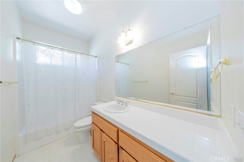 41028 Shandee Ln, Ahwahnee, CA 93601