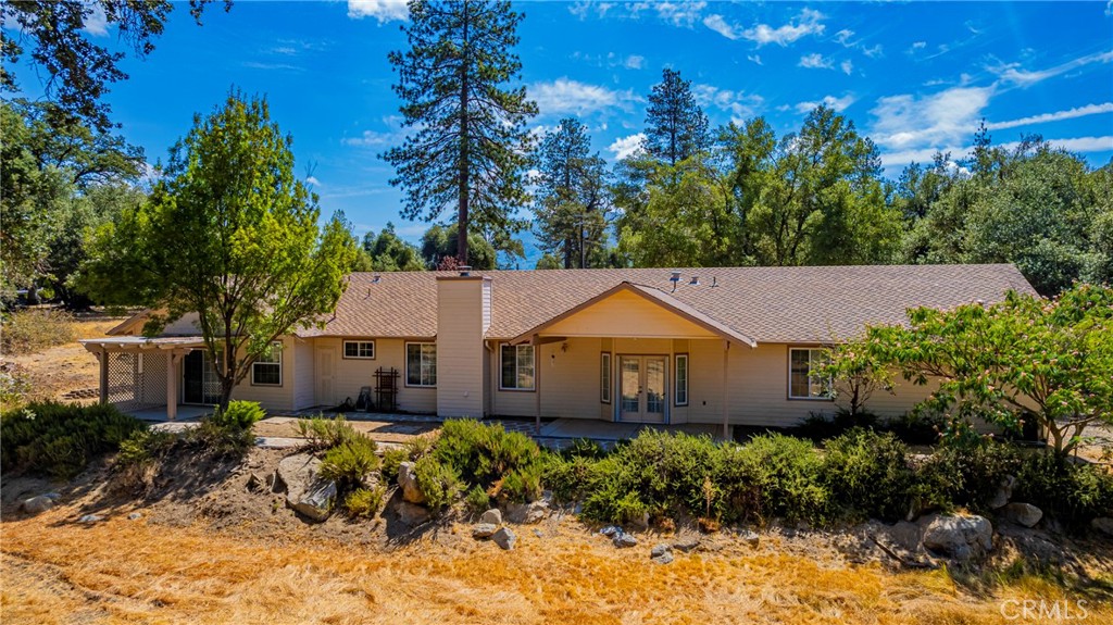 41028 Shandee Ln, Ahwahnee, CA 93601