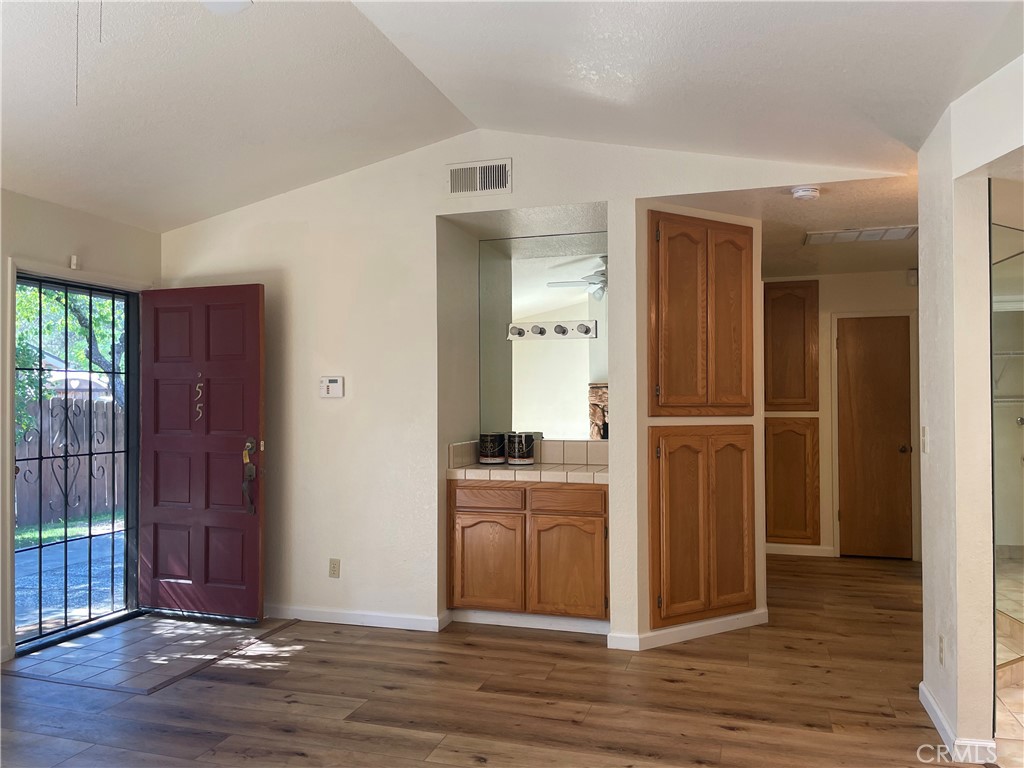 49400 River Park Rd #55, Oakhurst, CA 93644