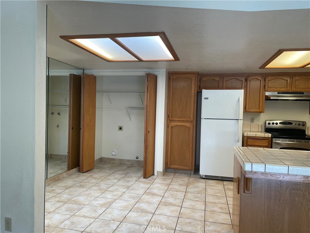 49400 River Park Rd #55, Oakhurst, CA 93644