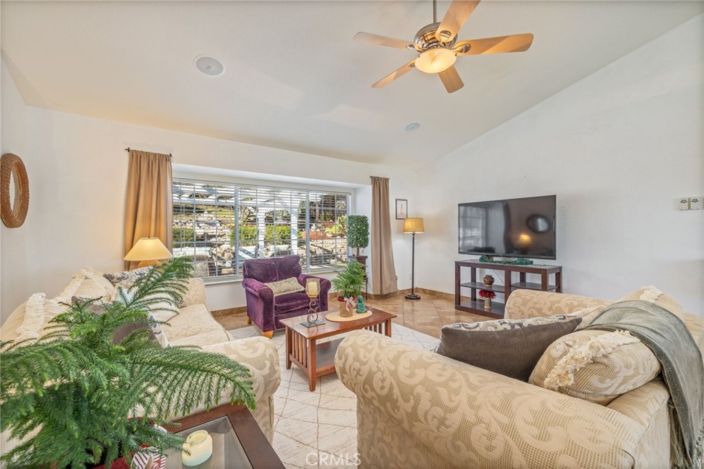 30301 E Longview Ln, Coarsegold, CA 93614