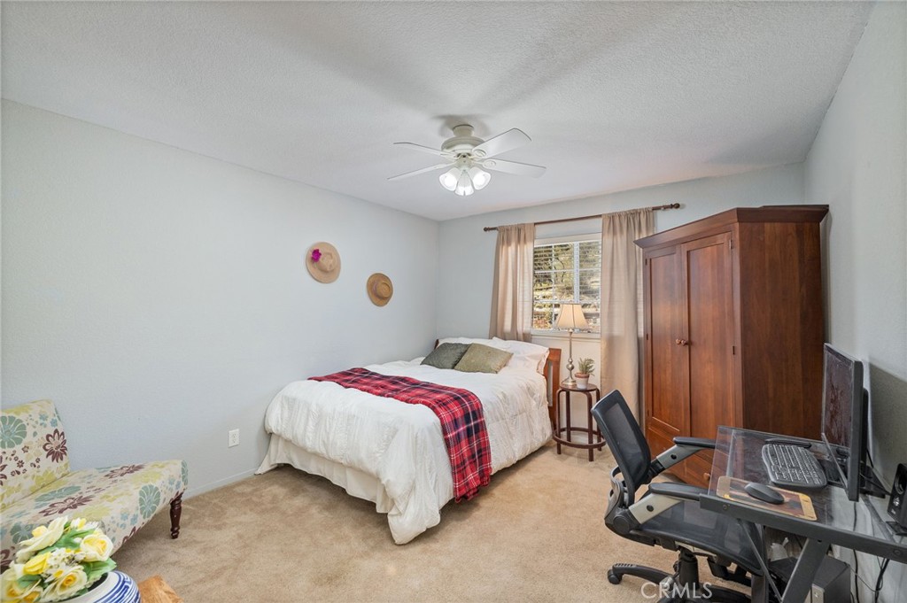 30301 E Longview Ln, Coarsegold, CA 93614