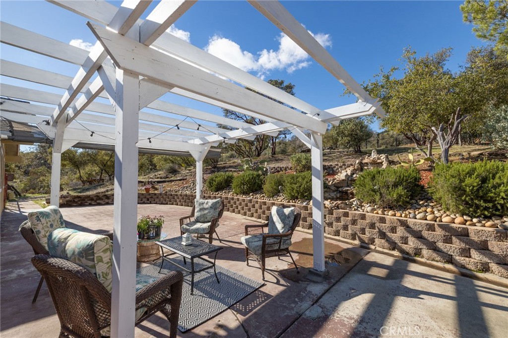 30301 E Longview Ln, Coarsegold, CA 93614