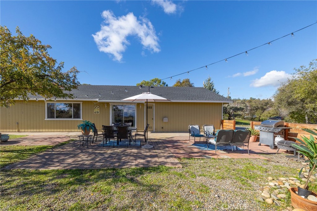 30301 E Longview Ln, Coarsegold, CA 93614