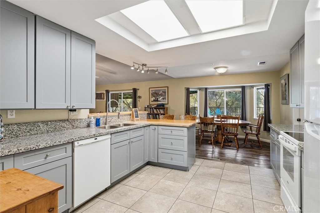 42406 Windy Gap, Ahwahnee, CA 93601