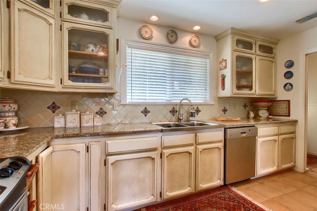 39406 John West Rd, Oakhurst, CA 93644