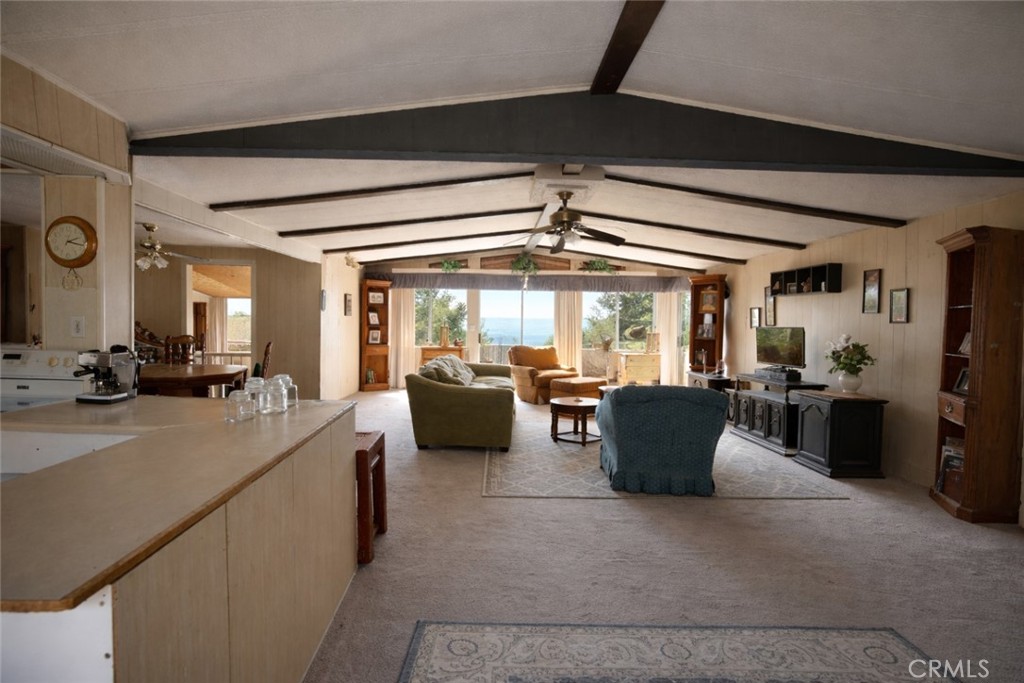 33404 Robinhood Dr, Coarsegold, CA 93614