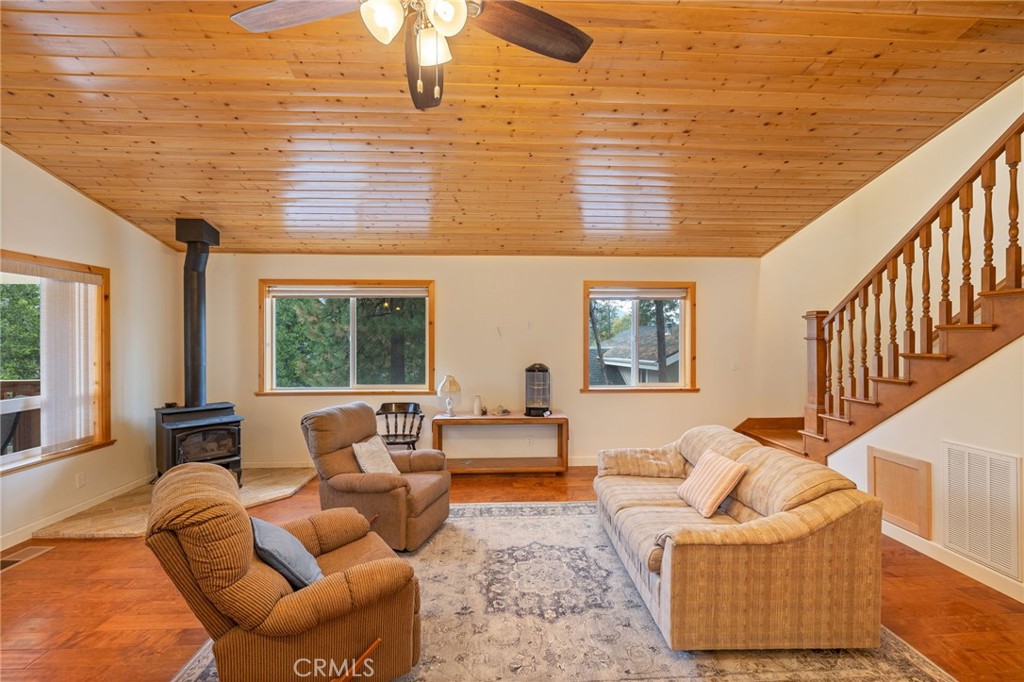 37745 Marina View, Bass Lake, CA 93604