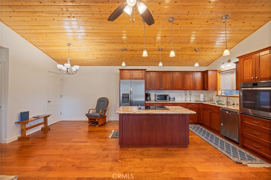 37745 Marina View, Bass Lake, CA 93604