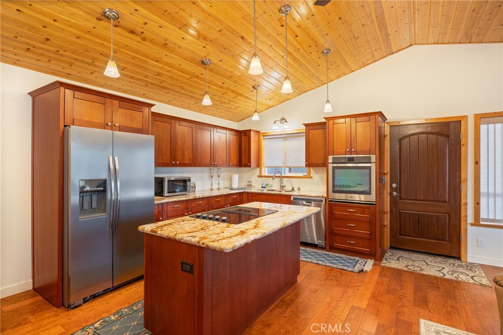 37745 Marina View, Bass Lake, CA 93604