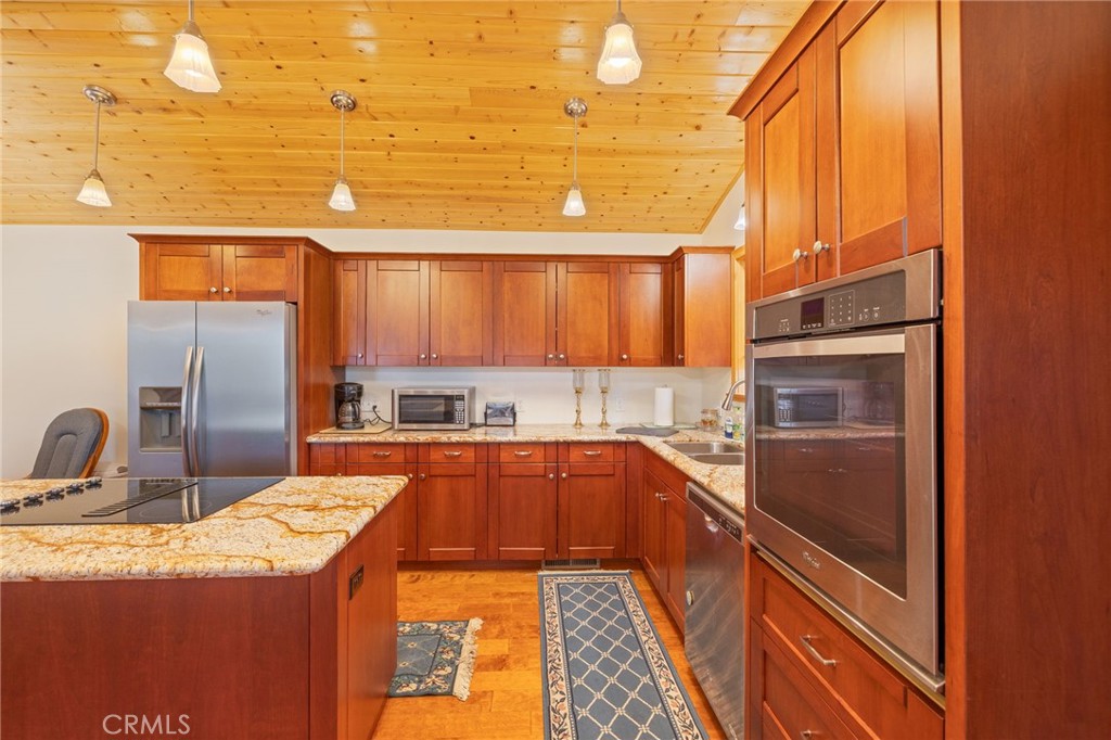 37745 Marina View, Bass Lake, CA 93604