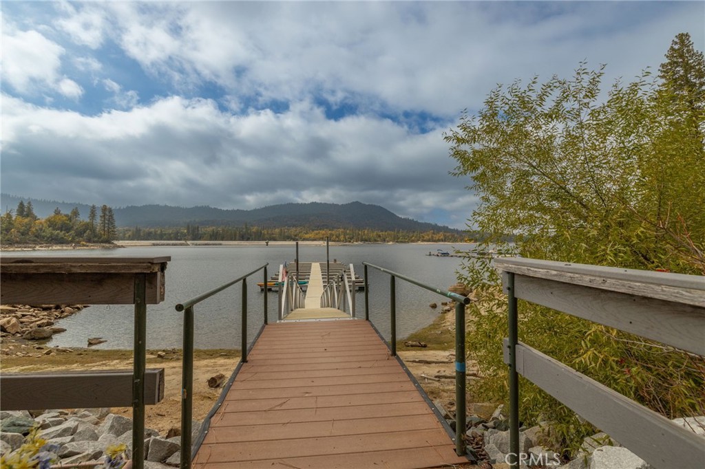 37745 Marina View, Bass Lake, CA 93604