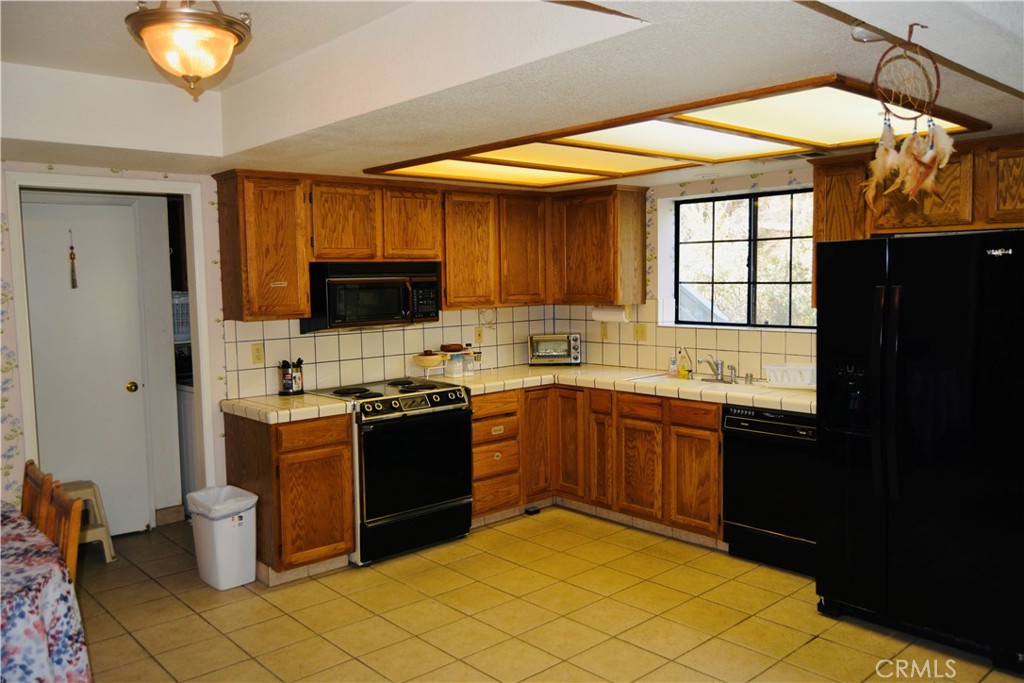 40748 Foxboro Ct, Bass Lake, CA 93604