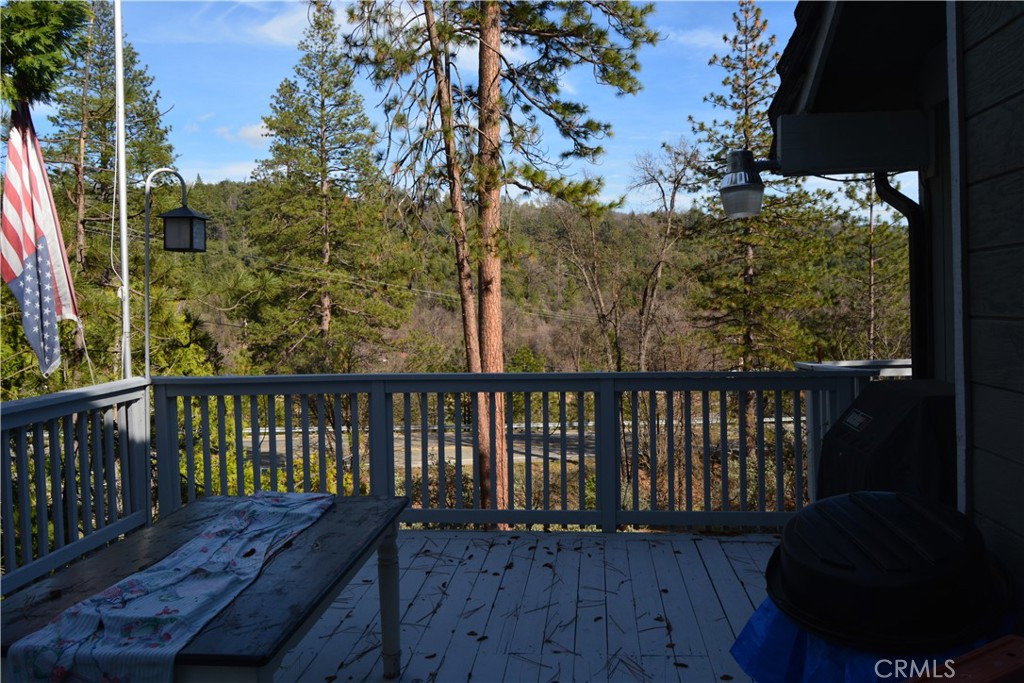 40748 Foxboro Ct, Bass Lake, CA 93604