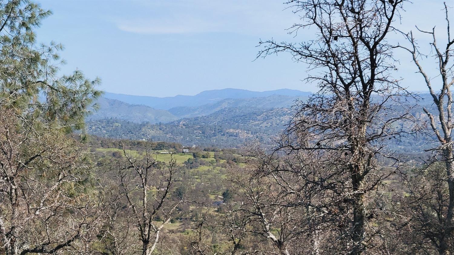 222 Big River Way, Coarsegold, CA 93614