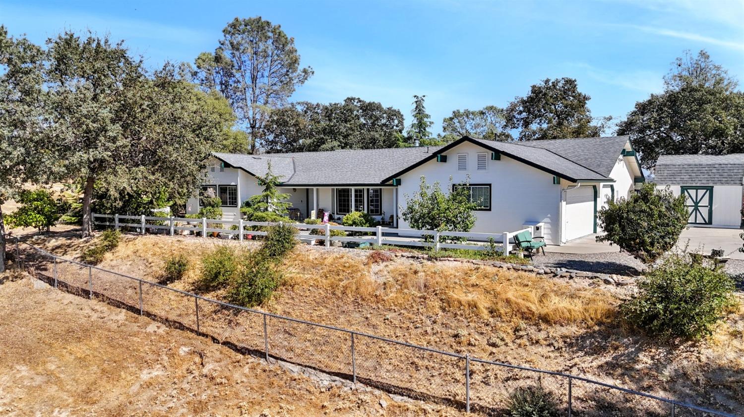 33867 Jennifer Ct, Coarsegold, CA 93614