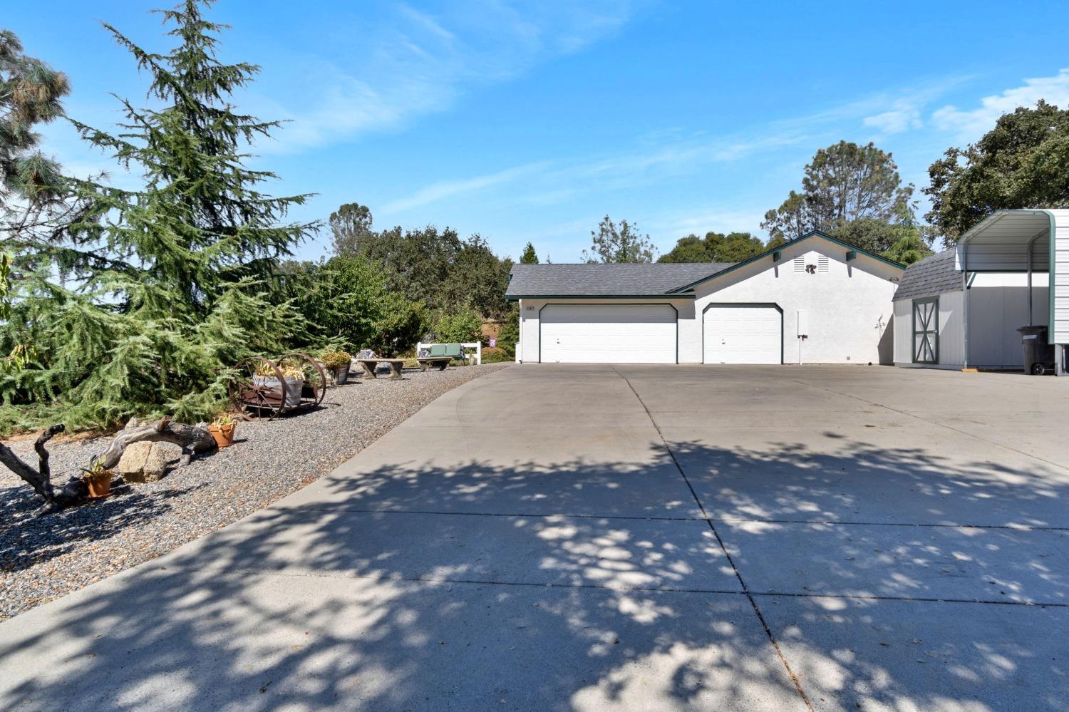 33867 Jennifer Ct, Coarsegold, CA 93614