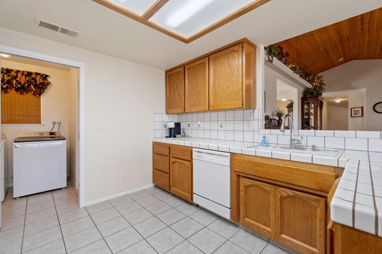 33867 Jennifer Ct, Coarsegold, CA 93614