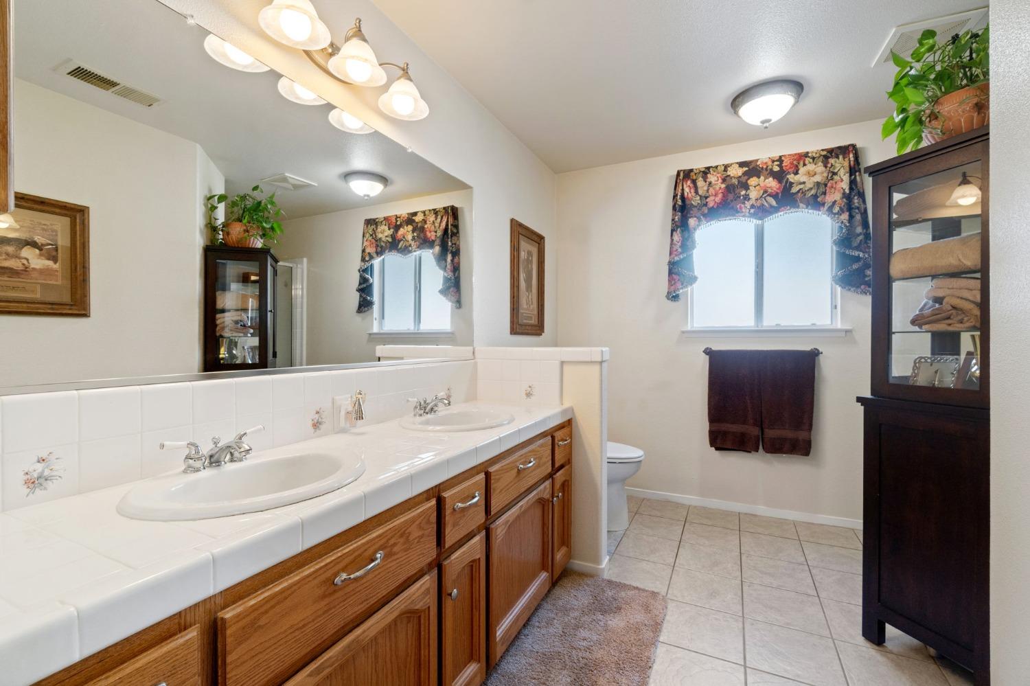 33867 Jennifer Ct, Coarsegold, CA 93614