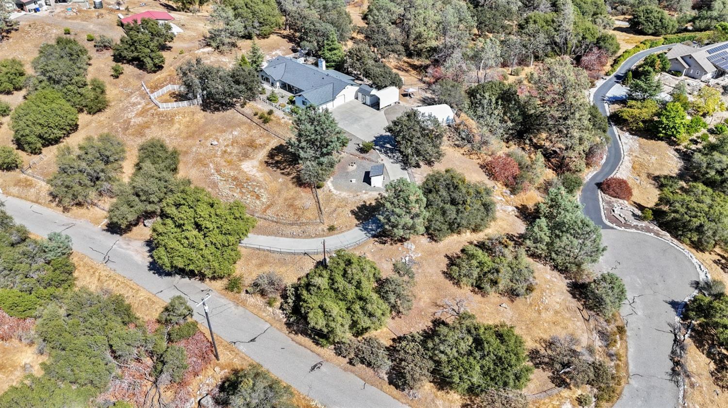 33867 Jennifer Ct, Coarsegold, CA 93614