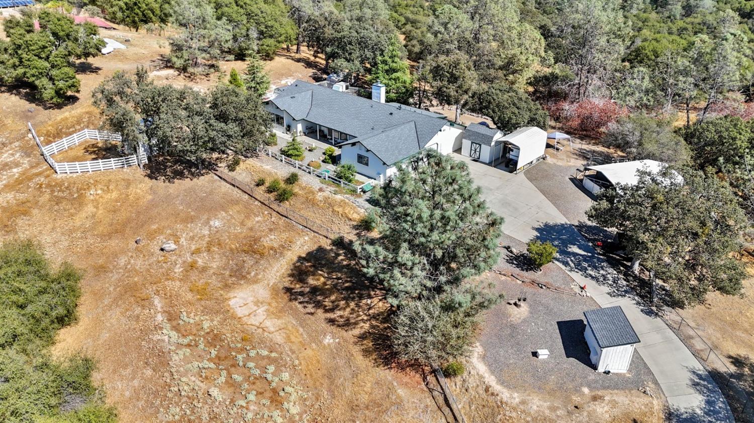 33867 Jennifer Ct, Coarsegold, CA 93614