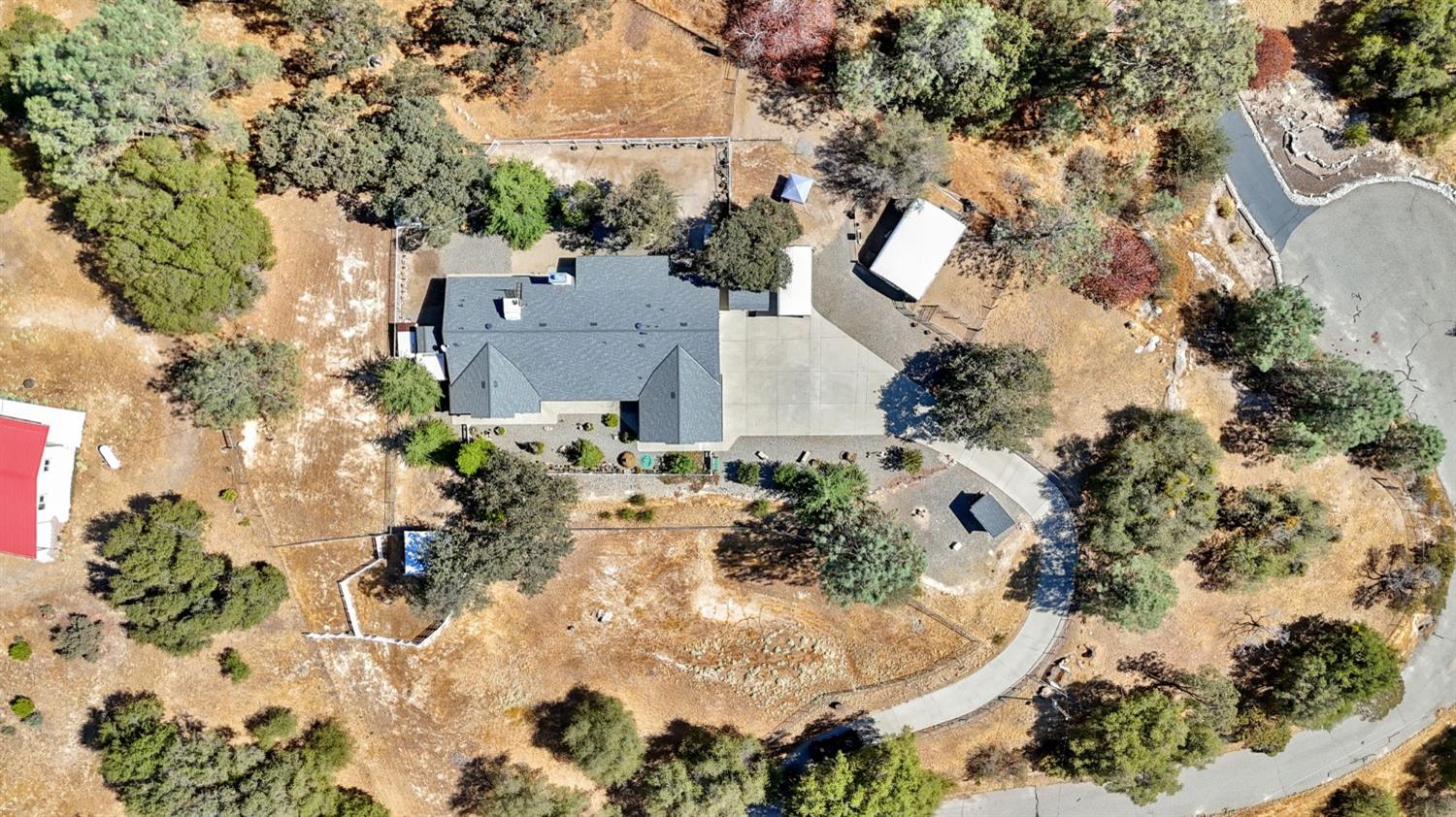 33867 Jennifer Ct, Coarsegold, CA 93614
