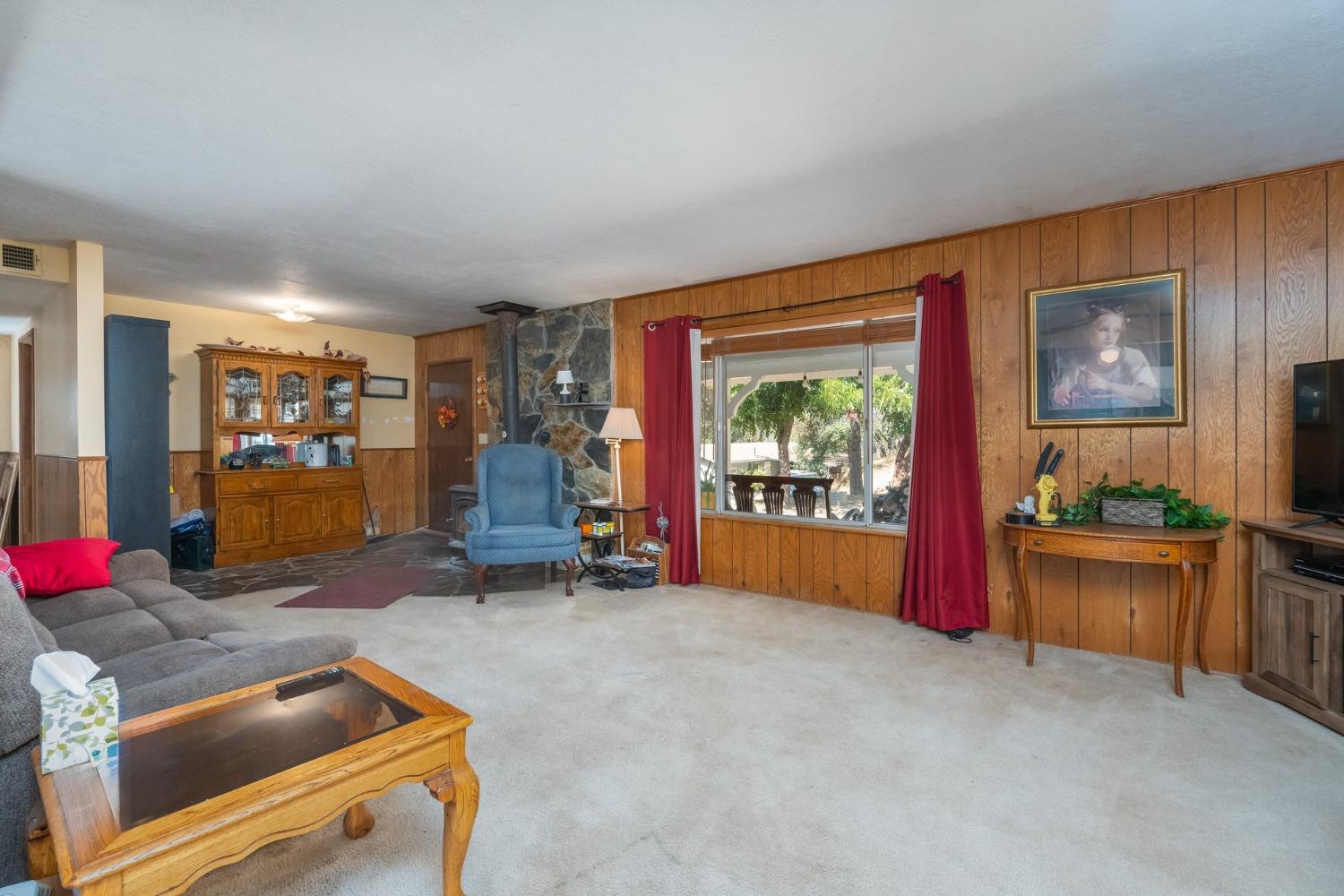 5238 Avoca Vale Rd, Mariposa, CA 95338