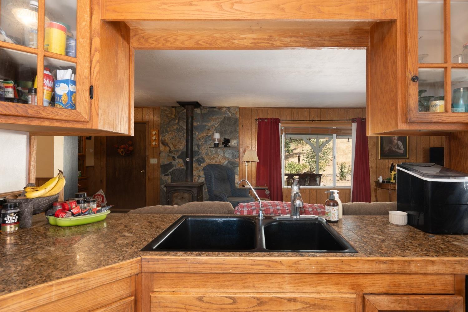 5238 Avoca Vale Rd, Mariposa, CA 95338