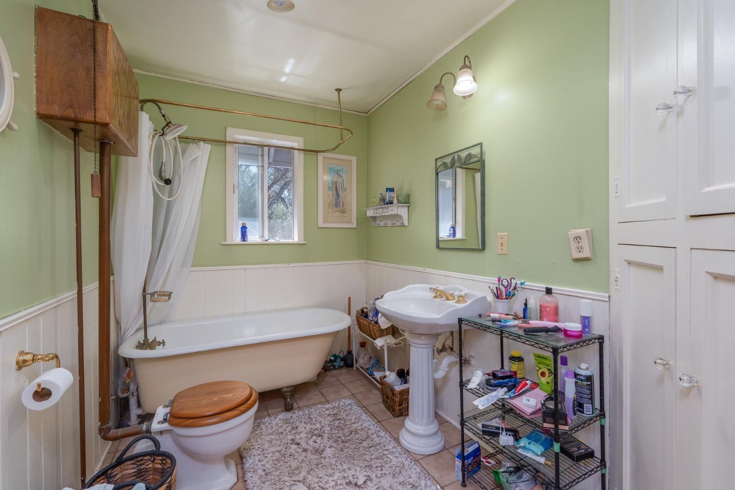 5238 Avoca Vale Rd, Mariposa, CA 95338