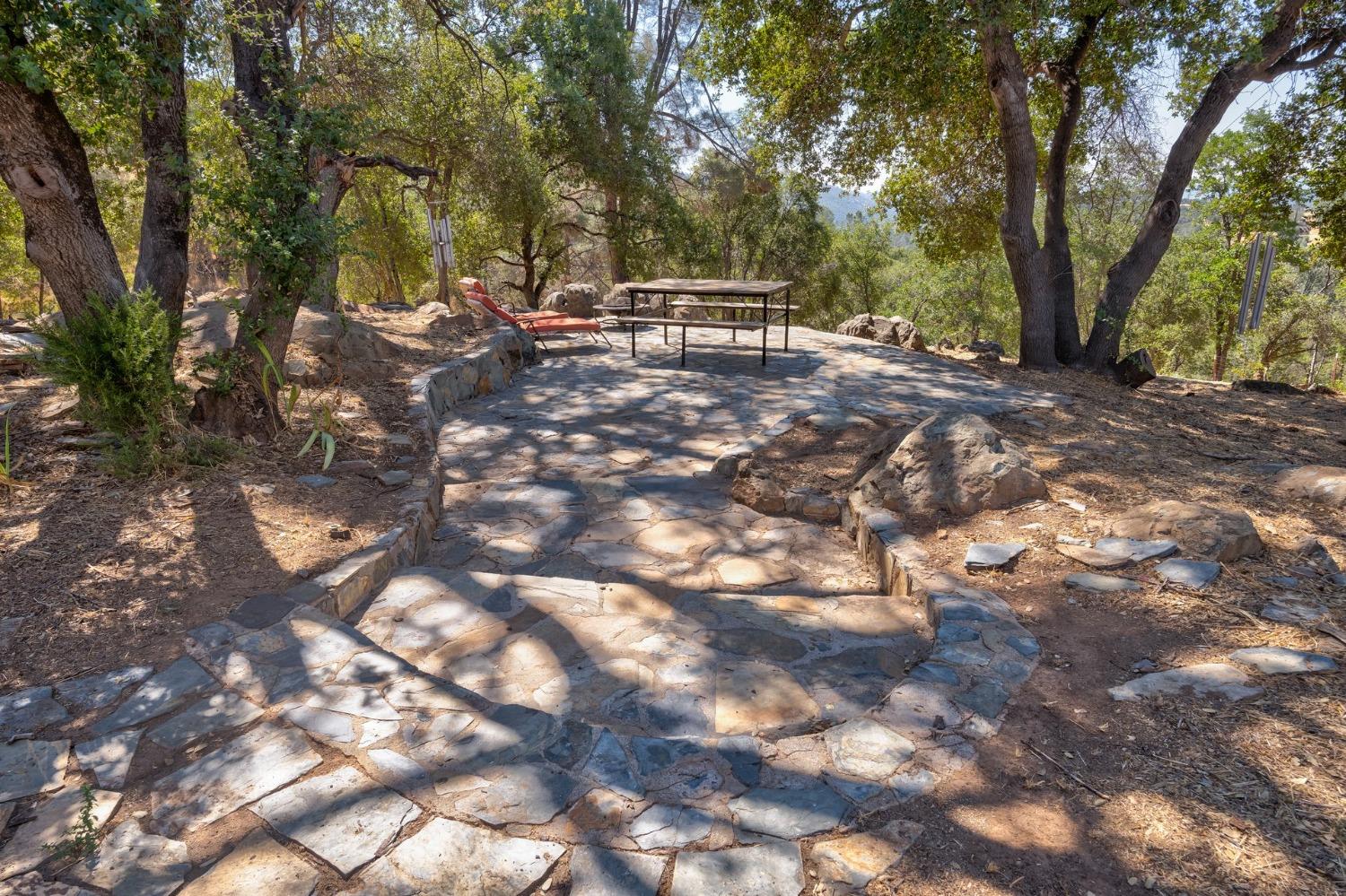 5238 Avoca Vale Rd, Mariposa, CA 95338