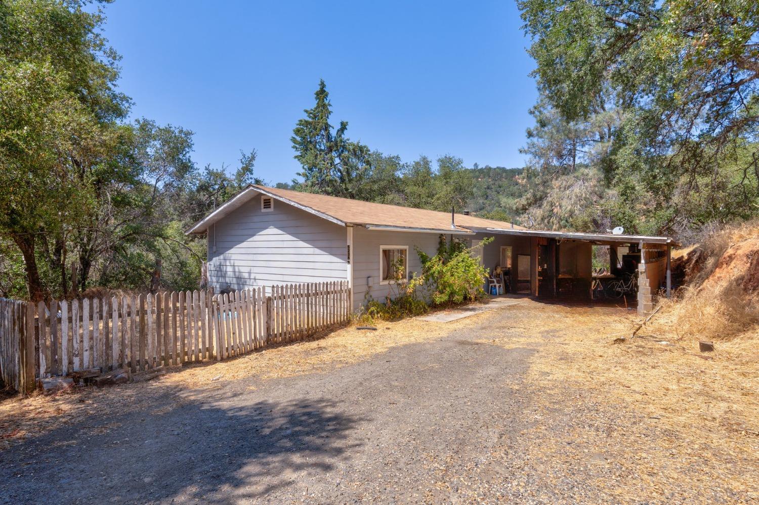 5238 Avoca Vale Rd, Mariposa, CA 95338