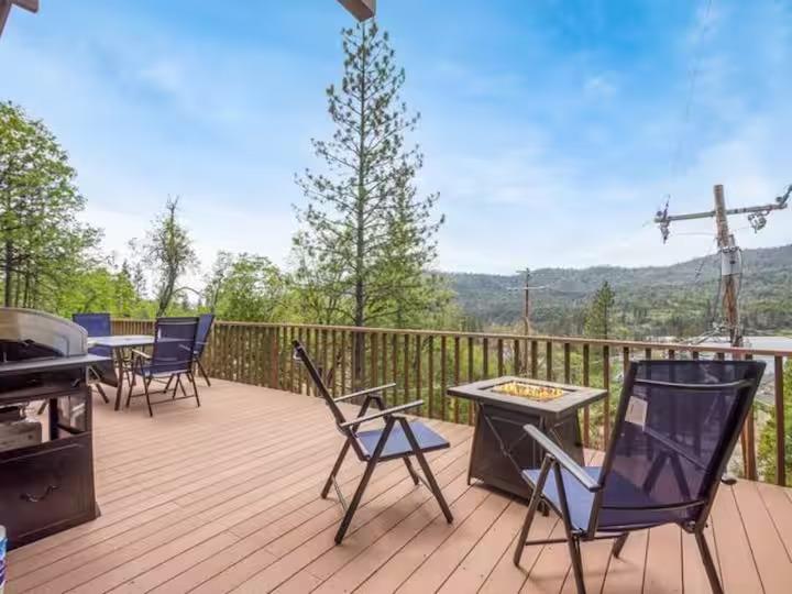 56406 Marina View Way, Bass Lake, CA 93604