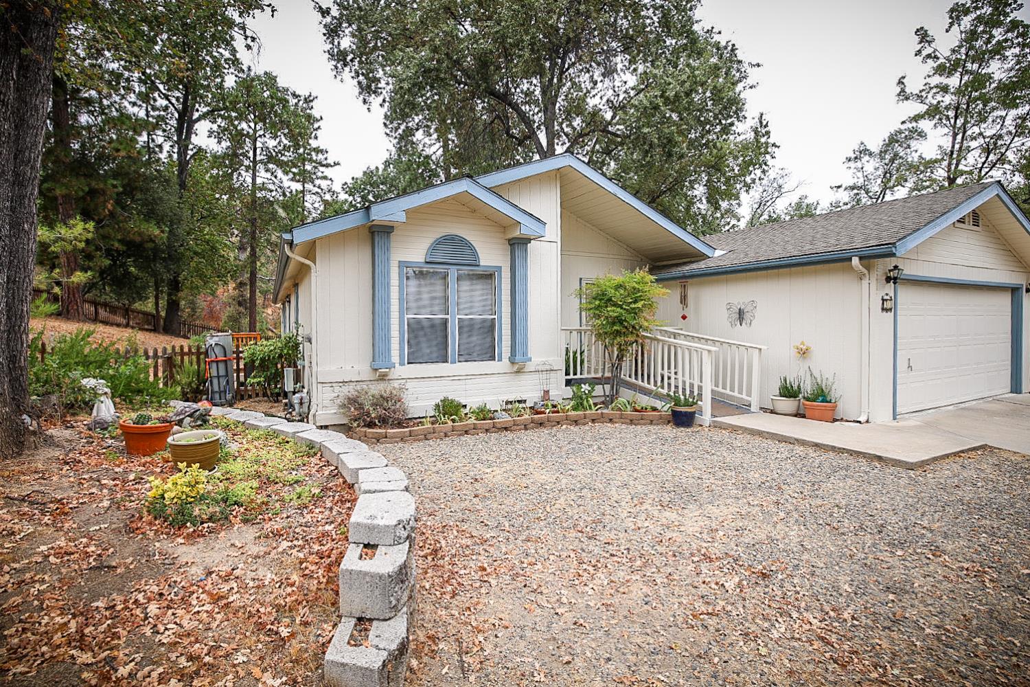 43555 Highway 41 #A3, Oakhurst, CA 93644