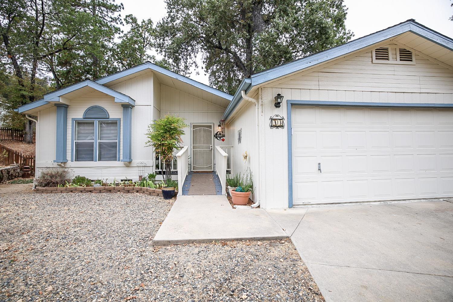 43555 Highway 41 #A3, Oakhurst, CA 93644