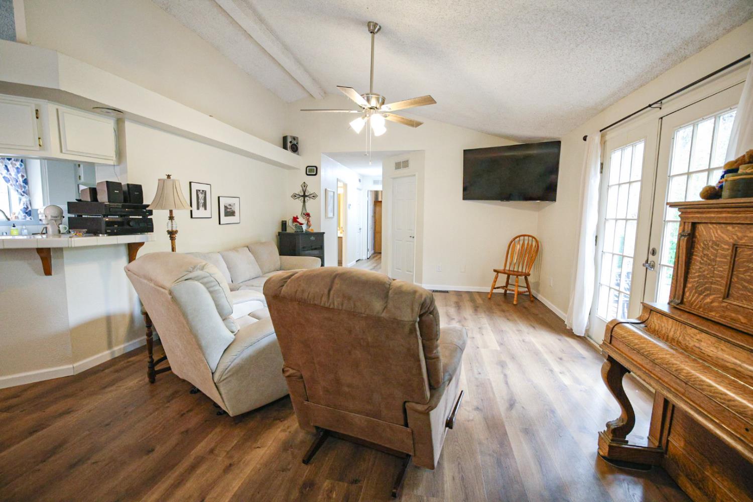 43555 Highway 41 #A3, Oakhurst, CA 93644